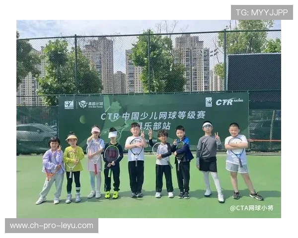 网球俱乐部完善青少年暑期集训的课程分级方案，网球培训班