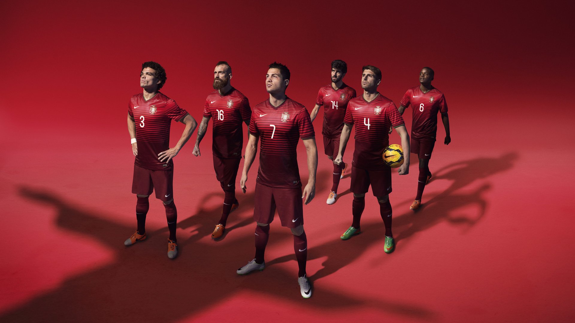 乔治·巴尔:凭借他的精准判断,全黑队进攻和防守能够无缝对接